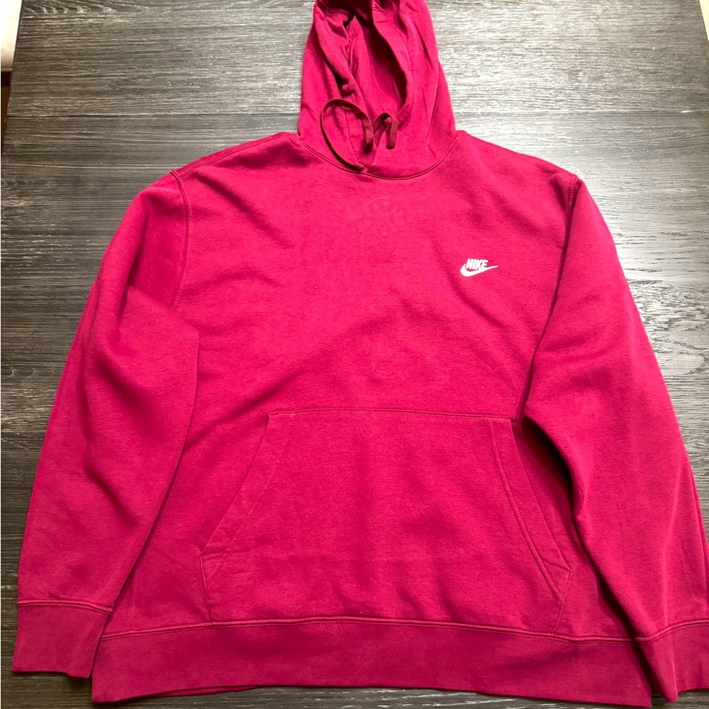 Nike Club Fleece Hoodie and Sweats Set. Men’s XXL, Lightly Used, Dry Cleaned.